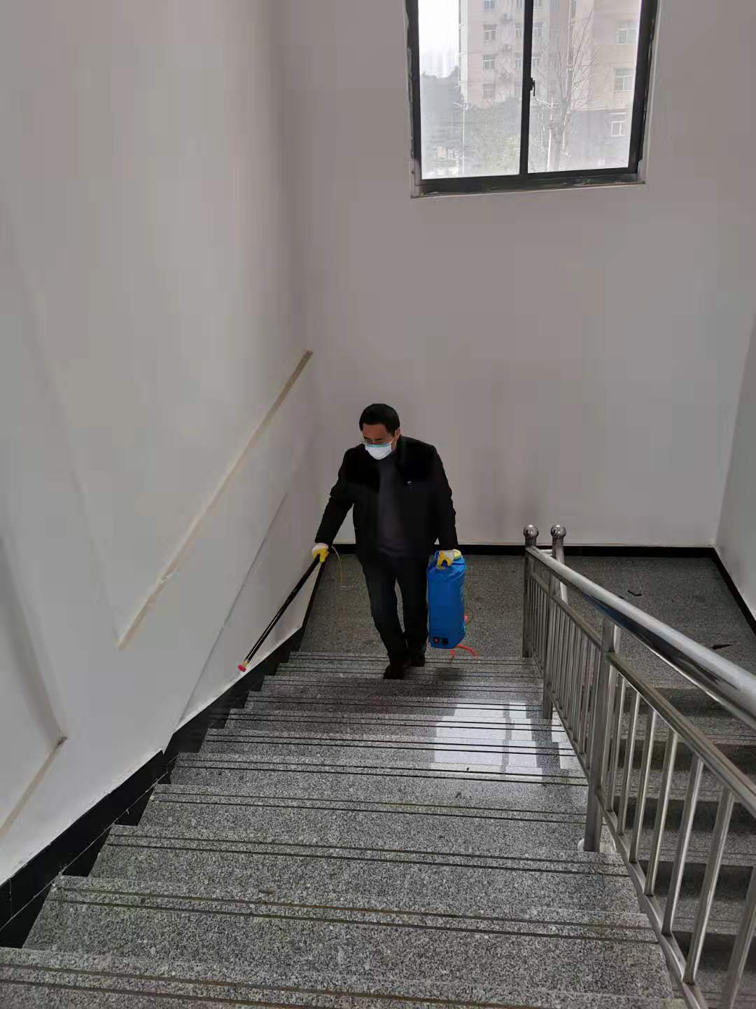 众志城诚抗疫情 监视检查促落实_w66国际app