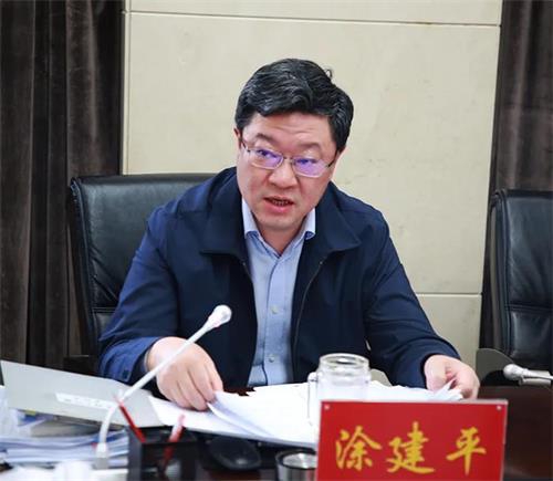 彰显省会继续，，，，，我们城投人这么干！_w66国际app