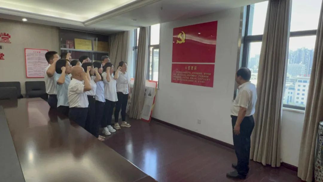 南昌市w66国际app集团喜迎七一 庆党华诞